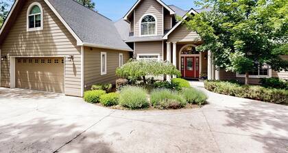 3BR House - Luxury & Adventure Await