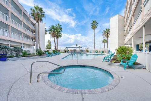 Steps to Water! Beachfront Corpus Christi Condo