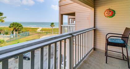 Ocean-view Balcony! North Beach 2nd-floor Unit