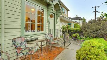 House (1 Bedroom) | Interior