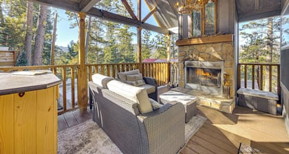 Private Hot Tub & Deck: Woodland Park Tiny Home!