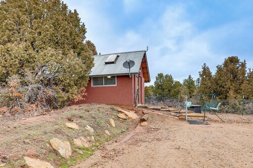 Couples Haven 1 Mi to Dtwn Dolores! Bring Your Pet