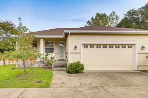Interior - Extended Wine Country Stay! Cozy Home in Sonoma (Sonoma)