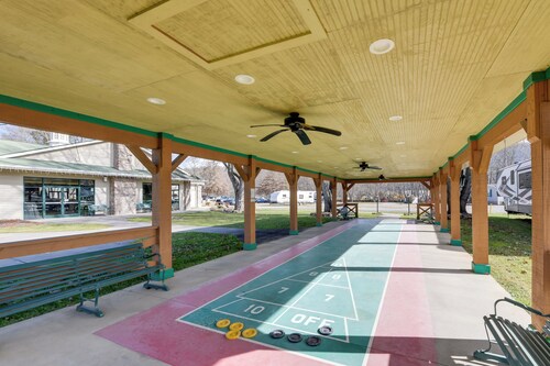 Ski, Hike & Relax in the Smokies! Waynesville Apt