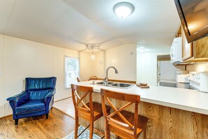 House (2 Bedrooms) | Interior - Near Trails & Slopes! Relaxed Waynesville Retreat (Waynesville)