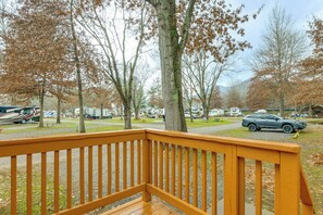 Interior - Near Trails & Slopes! Relaxed Waynesville Retreat (Waynesville)