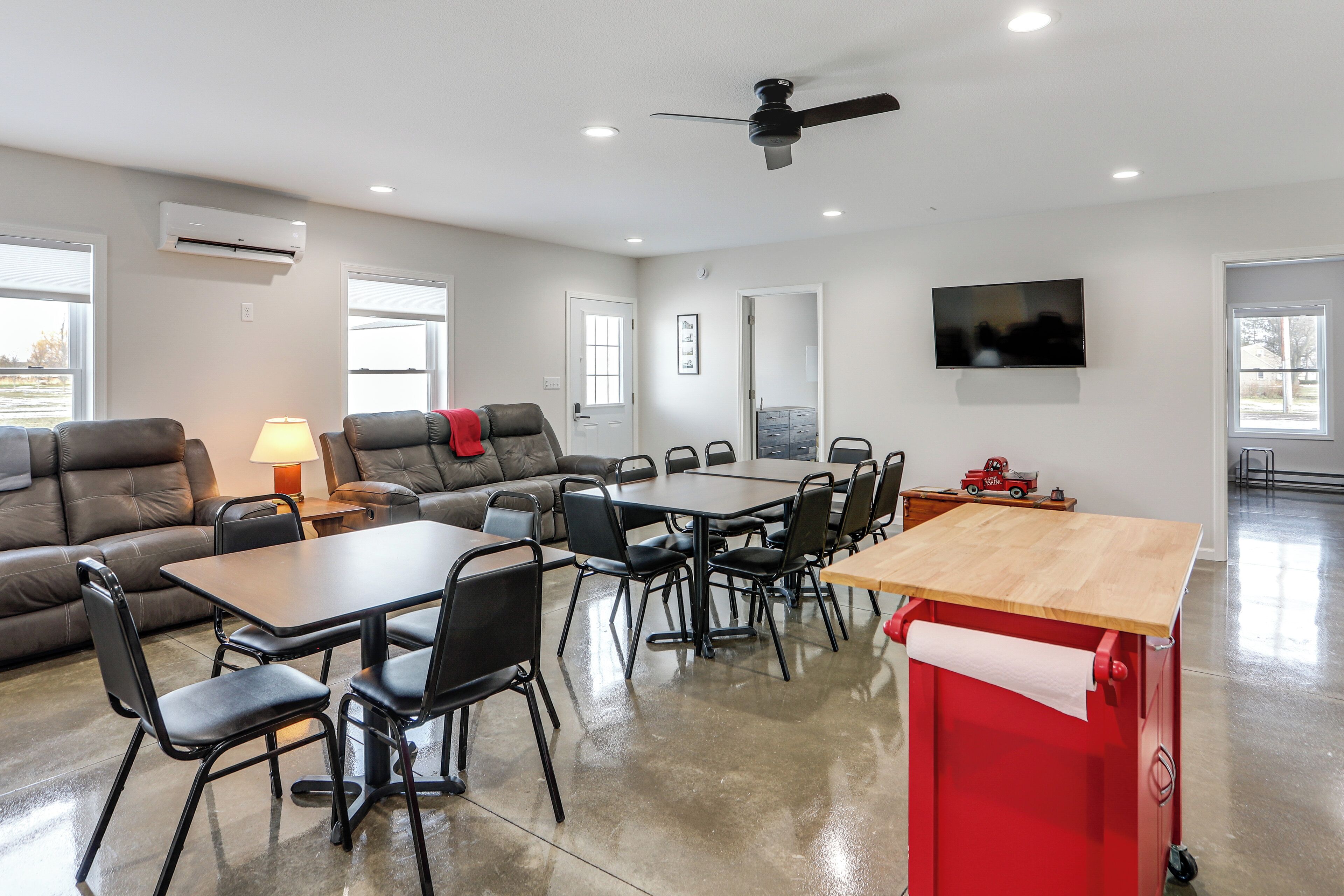 House (2 Bedrooms) | Front of property