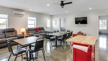 House (2 Bedrooms) | Front of property