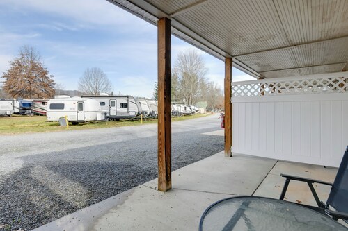 Accessible Waynesville Studio Near Blue Ridge Pkwy