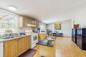 House (4 Bedrooms) | Interior - 4 BR Home w/ Backyard & Steps From the Lake (Shelton)