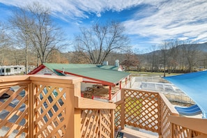 Apartment (1 Bedroom) | Interior - Cataloochee Adventure Hub w/ Family-friendly Perks (Waynesville)