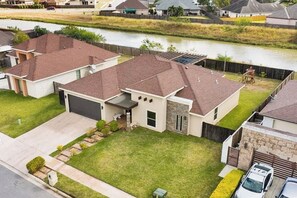 Talo (4 Bedrooms) | Sisätilat