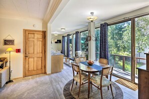 Apartment (0 Bedroom) | Interior - Sunny Downtown Studio w/ Kitchenette & AC (Fairbanks)