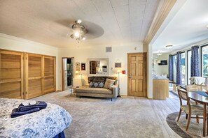 Apartment (0 Bedroom) | Interior - Sunny Downtown Studio w/ Kitchenette & AC (Fairbanks)