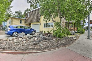 House (3 Bedrooms) | Interior - Vibrant 3BR Near Downtown w/ Fireplaces (Fairbanks)
