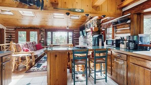 Nhà (2 Bedrooms) | Nội thất