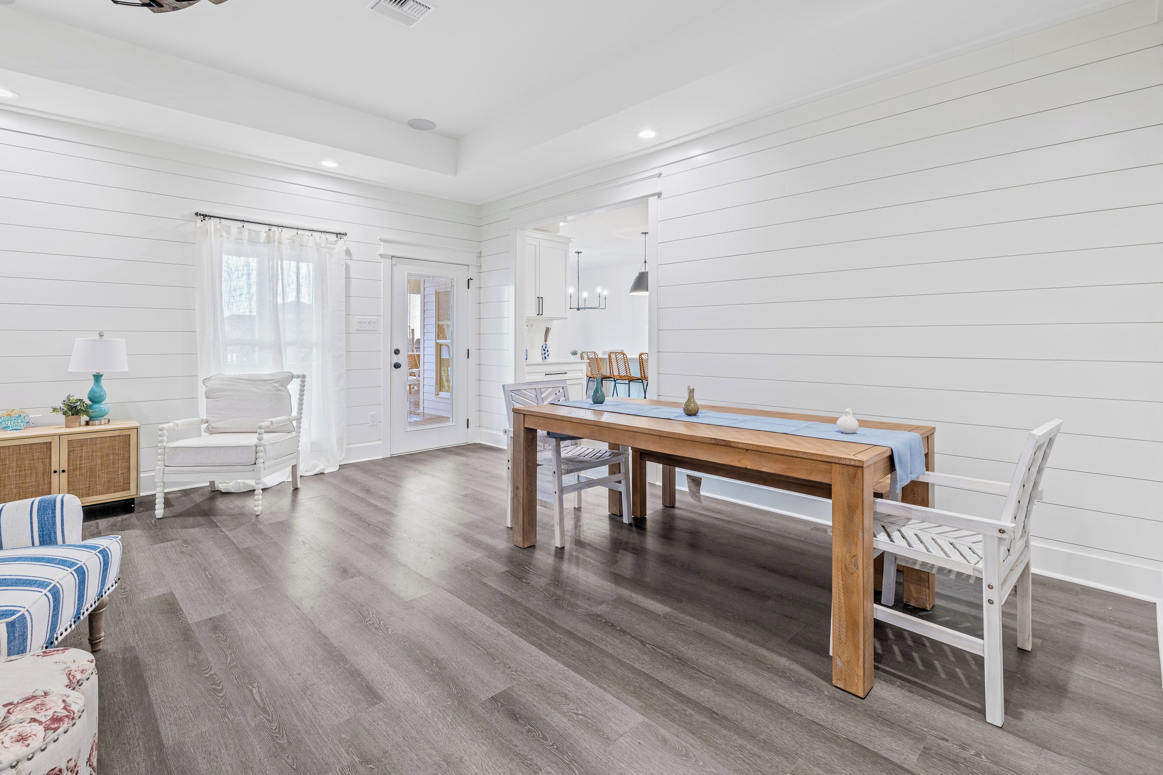 House (5 Bedrooms) | Interior