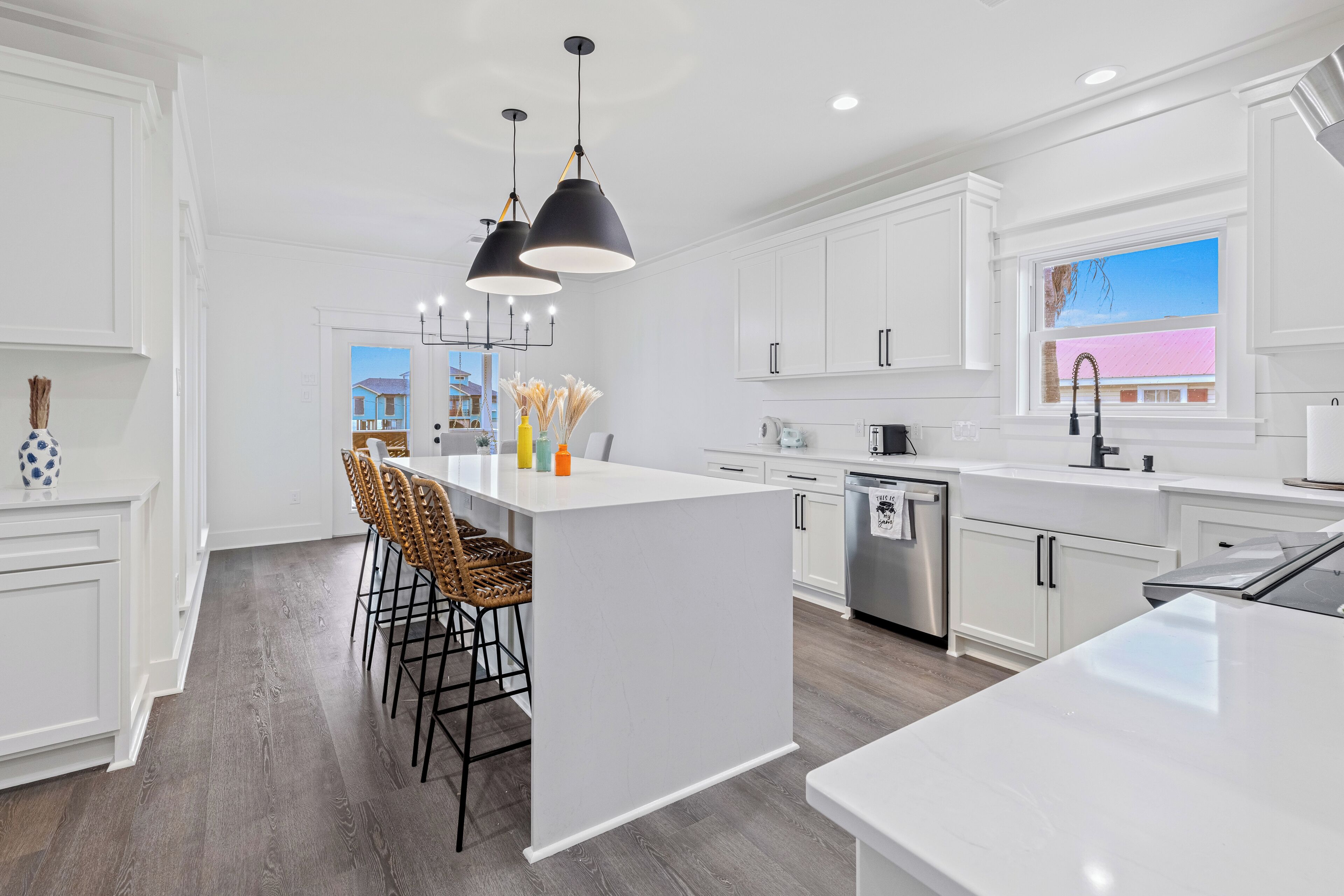 House (5 Bedrooms) | Interior