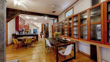 Nhà (Multiple Bedrooms) | Nội thất