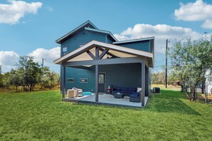 House (3 Bedrooms) | Interior - 3BR Modern 2-story Home w/ Kitchen & Backyard (Marble Falls)