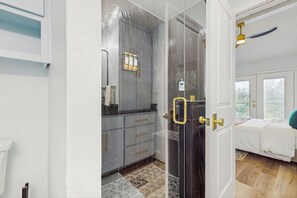 House (3 Bedrooms) | Interior - Modern Living in Texas! Home 2 Blocks to Lake LBJ (Marble Falls)