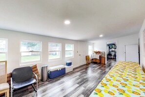 House (3 Bedrooms) | Interior - 'callaway Drive Retreat' 3BR Home Near Water (Shady Side)