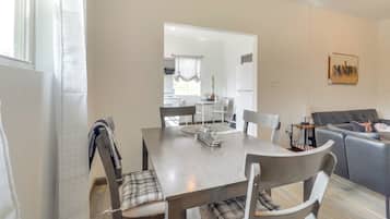 Apartment (1 Bedroom) | Interior