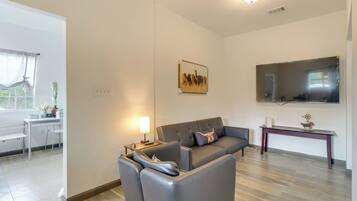 Apartment (1 Bedroom) | Interior