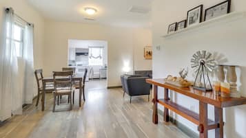 Apartment (1 Bedroom) | Interior