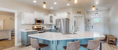 House (4 Bedrooms) | Interior