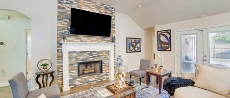 House (4 Bedrooms) | Front of property