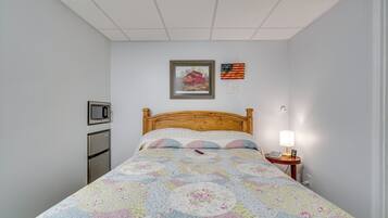 Apartment (0 Bedroom) | Interior