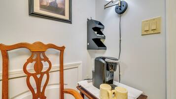 Apartment (0 Bedroom) | Interior