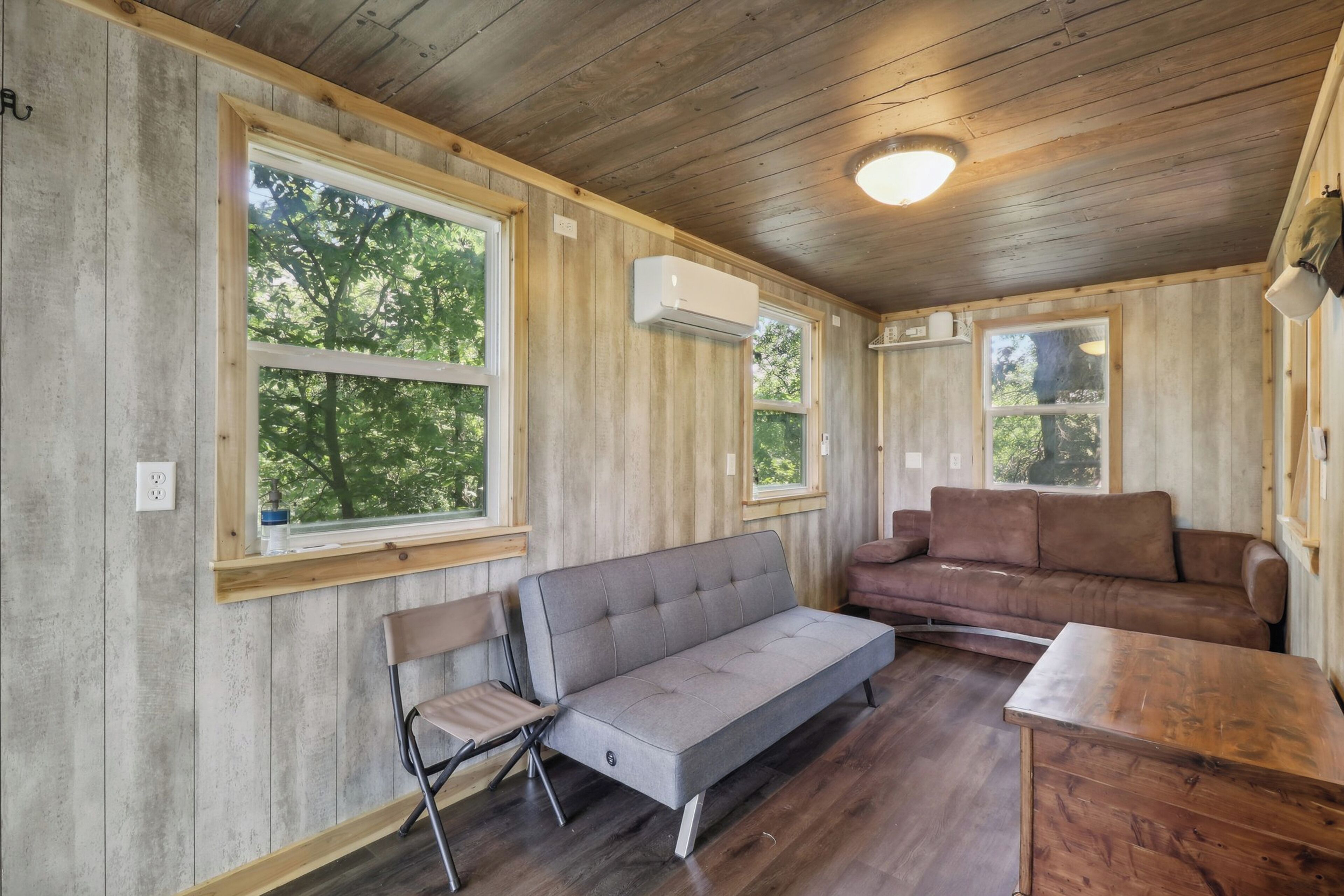 House (1 Bedroom) | Interior