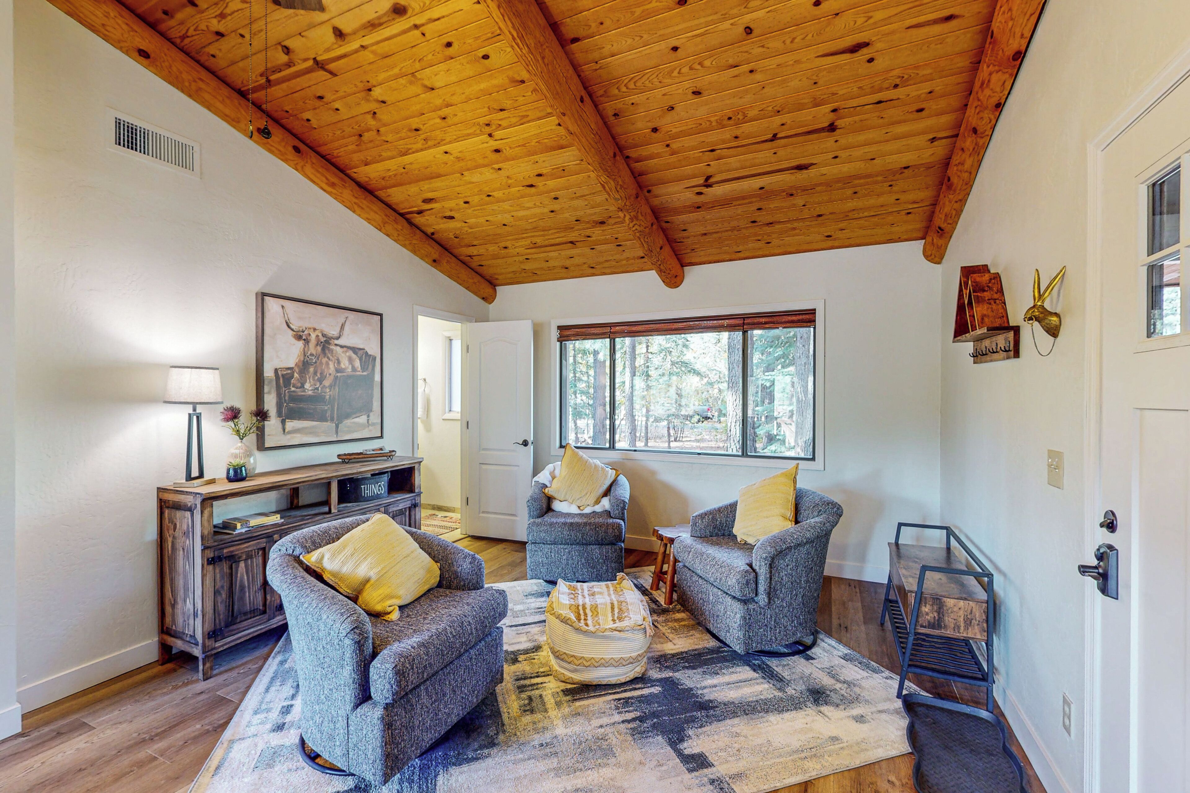 House (2 Bedrooms) | Interior