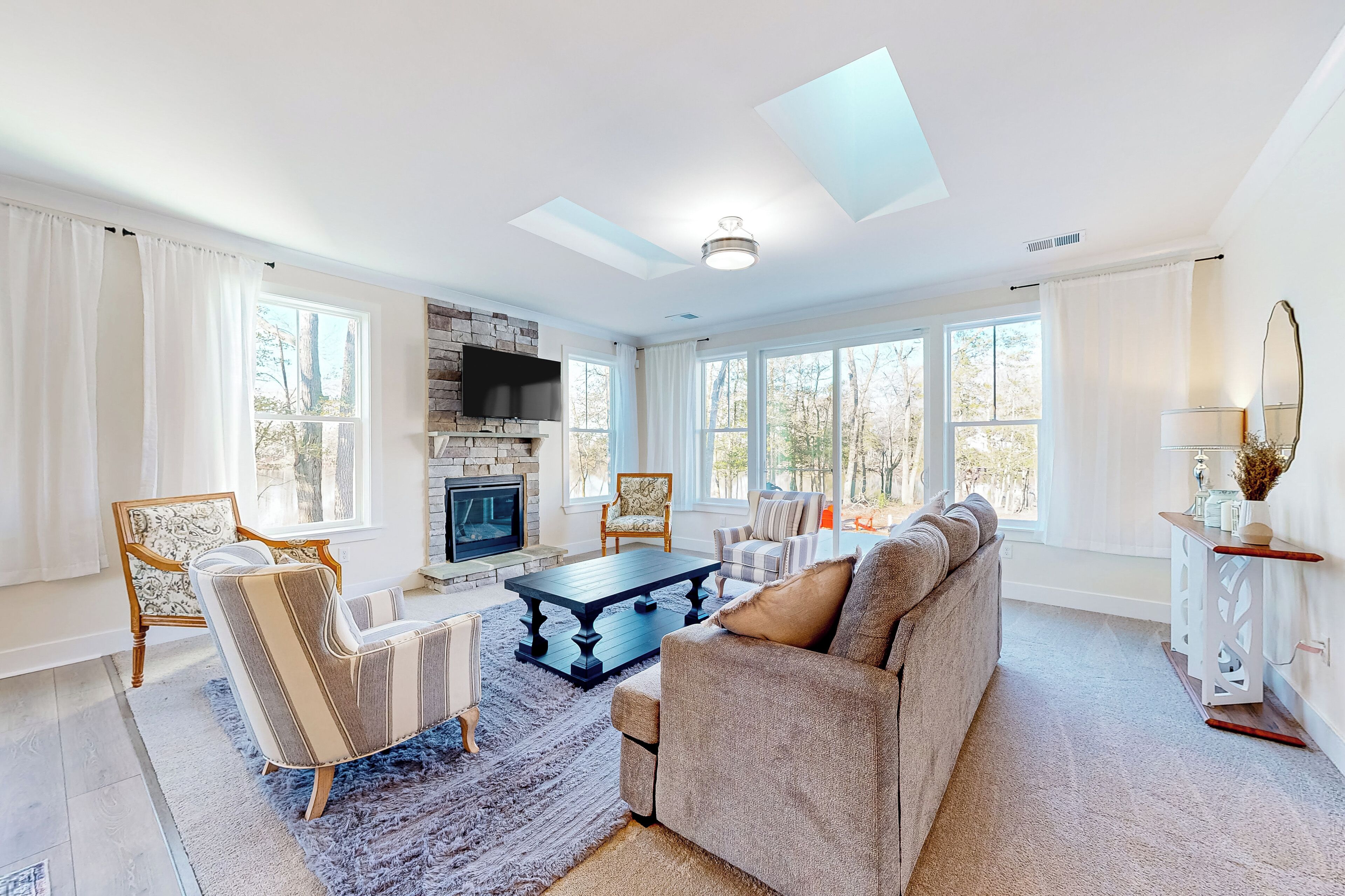 House (3 Bedrooms) | Front of property