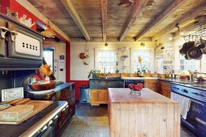 Nhà (4 Bedrooms) | Nội thất