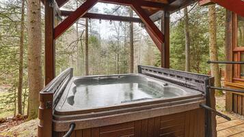 House (1 Bedroom) | Interior