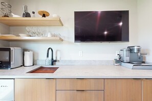 Apartment (0 Bedroom) | Interior - Home w/ Stunning River Views & Nearby Attractions (Myrtle Creek)