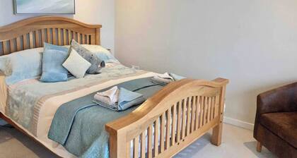 Seaside Bliss Retreat in Westward Ho!