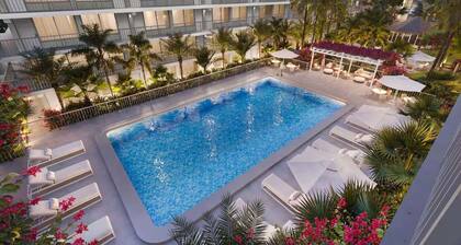 Near Disney + Pool, Pet Friendly & Free Parking