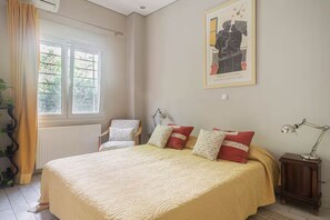 Iron/ironing board, WiFi, bed sheets - Apartment with Leafy Backyard Steps from the Acropolis (Athens)