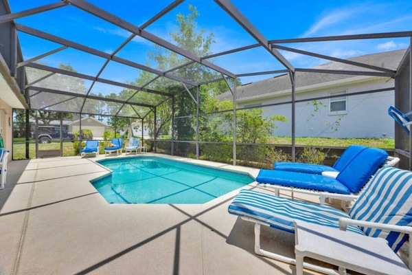 AuĂenpool, beheizter Pool