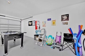 Children’s area - Davenport 4BR Villa, Pool, Game Room, Near Disney & Shopping (Davenport)