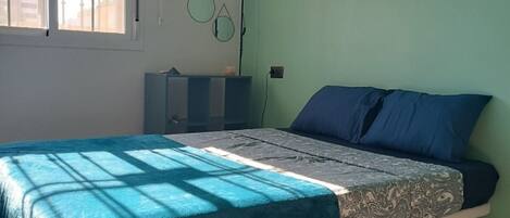 Accès Internet, draps fournis