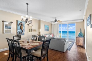 Dining - NEW Emerald Isle 405, FREE Beach Service, Heated Pool, Hot Tub, Grill & Perks (Panama City Beach)
