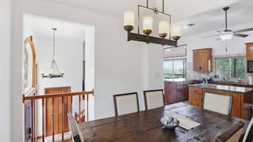 Huis, 4 slaapkamers | Dineren