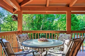 Kabin, 2 kamar tidur | Tempat makan outdoor