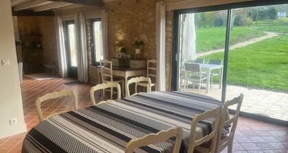 Holiday Home "La Vigne" with Private Pool, Wi-Fi & Air Conditioning