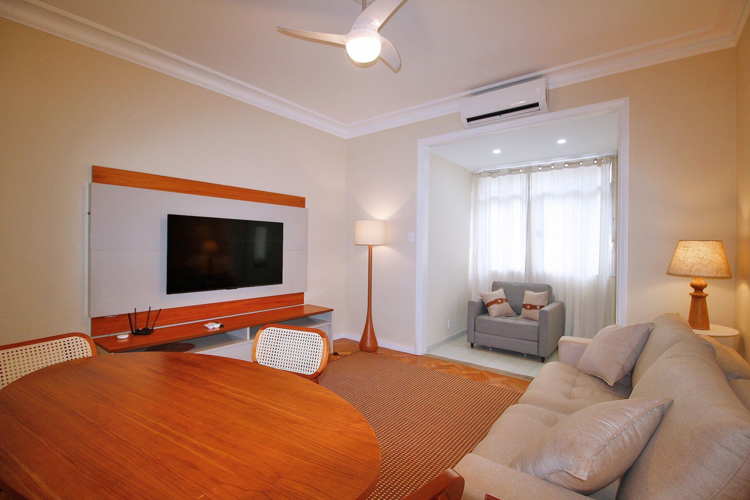 Comfort Apartment | Living area | Flat-screen TV